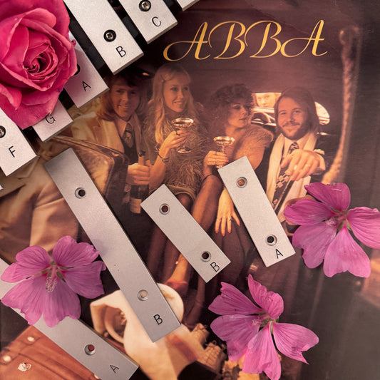 S08E06 - "Mamma Mia" by ABBA